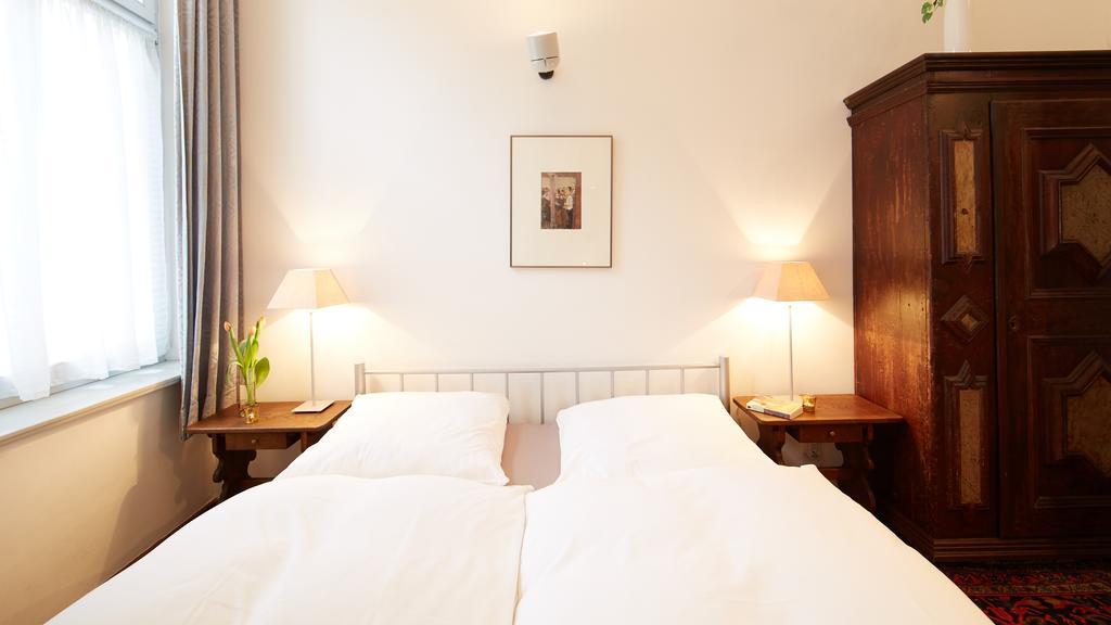 Altstadt Gaestehaus Drewes Wale Guest house Luneburg